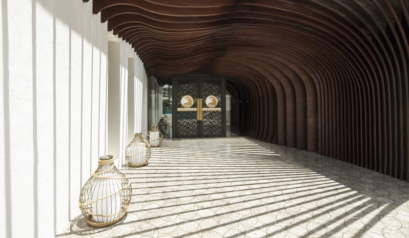 middle-east-holidays-abu-dhabi-st-regis-saadiyat-island-resort-hotel-buddha-bar-beach-abu-dhabi-entrance